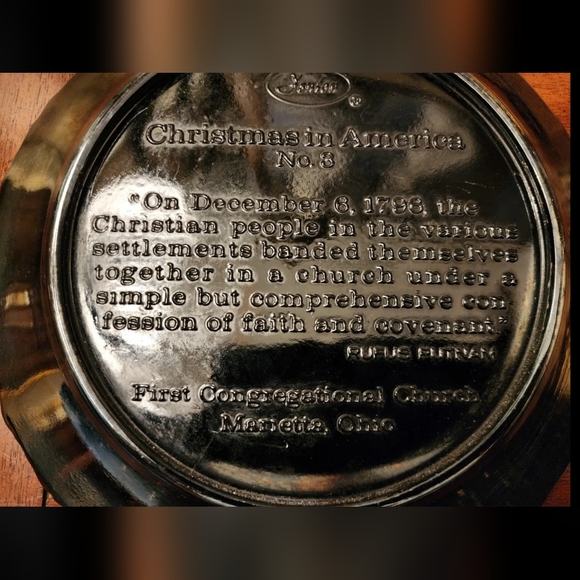 Vintage Fenton Carvinal Glass Christmas 1972 "The Two Horned Church" - Picture 3 of 8